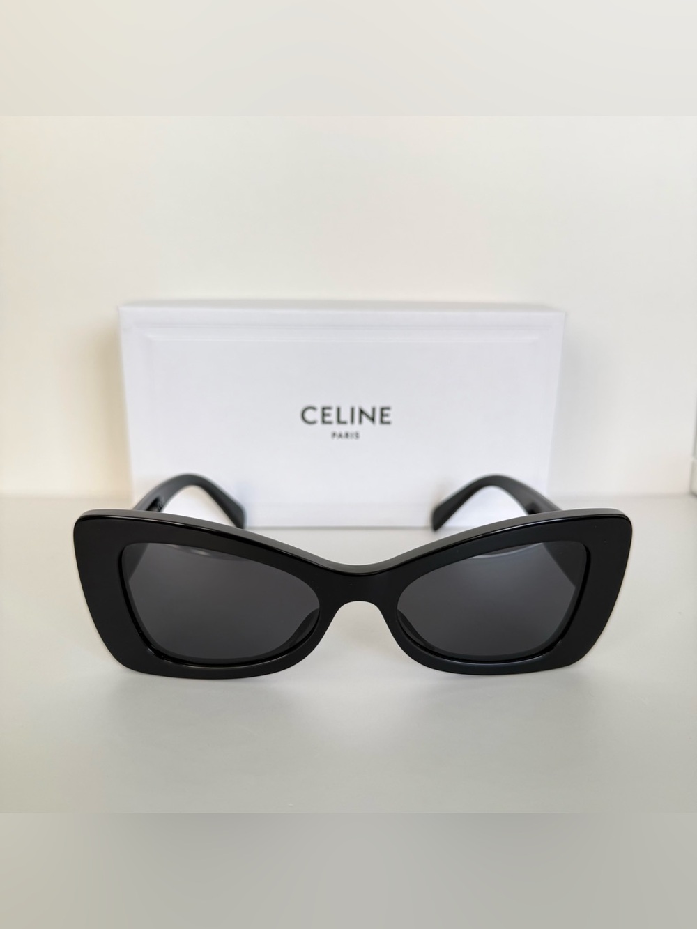 NEW!!! Celine black sunglasses CL40236I 01A Authentic